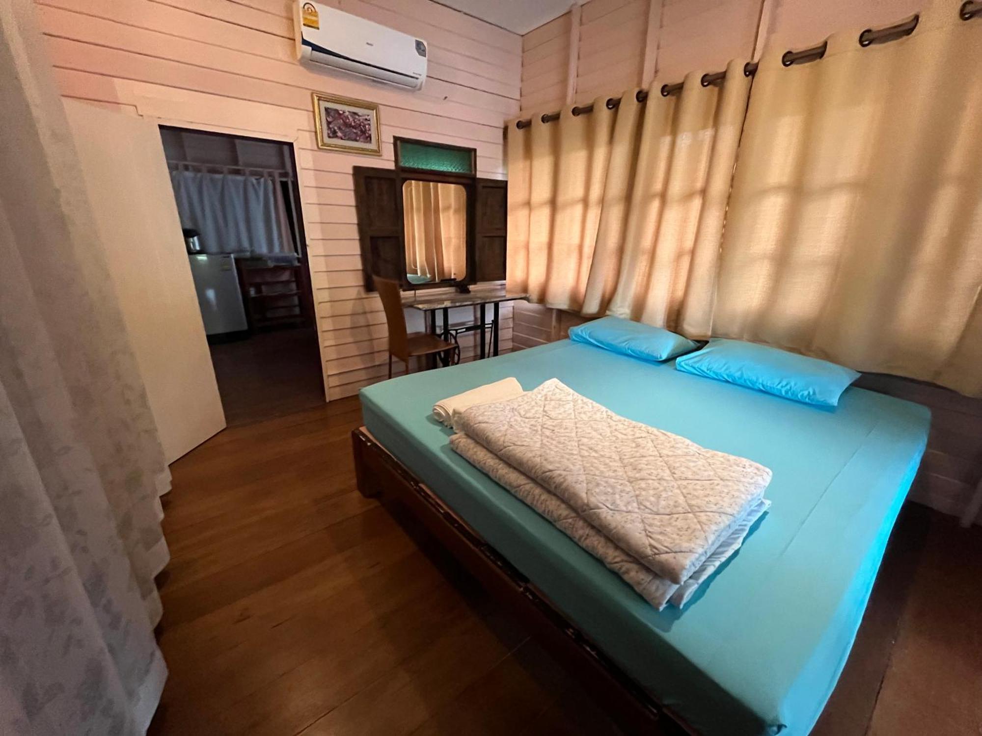 ครูหนูบ้านพัก แหลมงอบ Krunou Baanpak Trat Extérieur photo