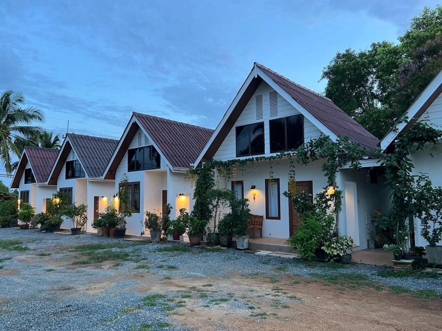 ครูหนูบ้านพัก แหลมงอบ Krunou Baanpak Trat Extérieur photo