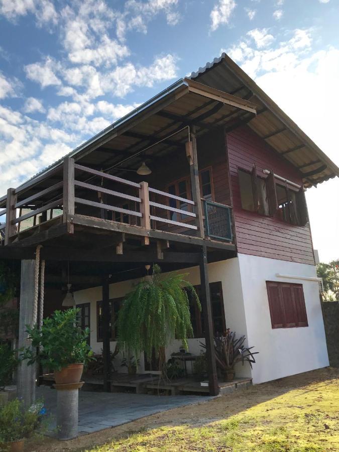 ครูหนูบ้านพัก แหลมงอบ Krunou Baanpak Trat Extérieur photo